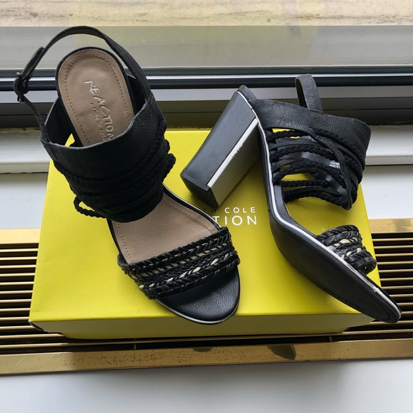 Kenneth Cole Reaction Art-Ful Black Sandal - Picture 4 of 12